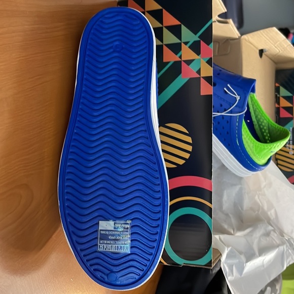 BNIB. KIDS SIZE 5 Skechers Foamies in Aqua Surge blue/ lime green. - Picture 9 of 11